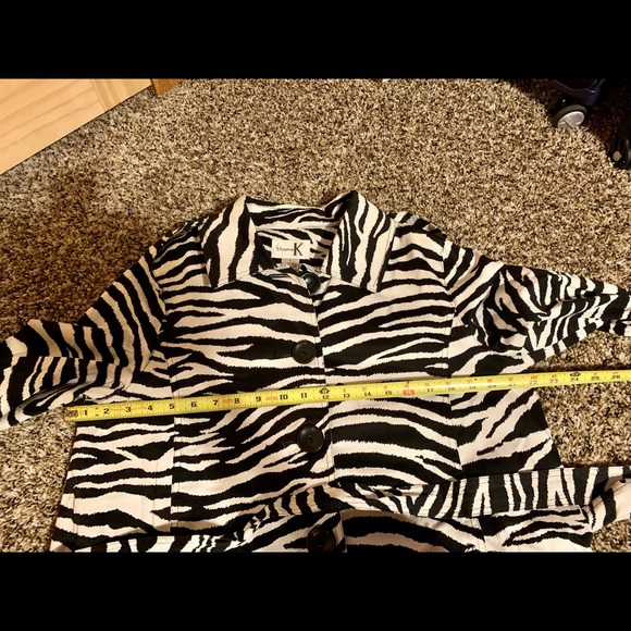 ShanaK black/white zebra trench coat - Picture 7 of 9